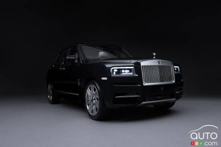 Réplique en miniature du Rolls-Royce Cullinan, avant